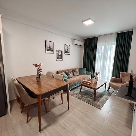 Lovely Apartment Тирана Экстерьер фото